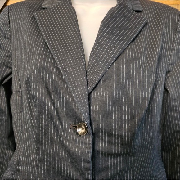 Merona women's black pin stripped dress jacket size 8 - Picture 5 of 14